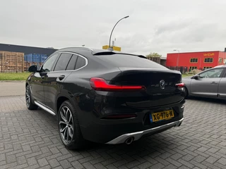 BMW X4 – thumbnail 4
