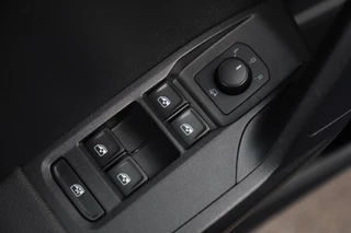SEAT Arona – thumbnail 19