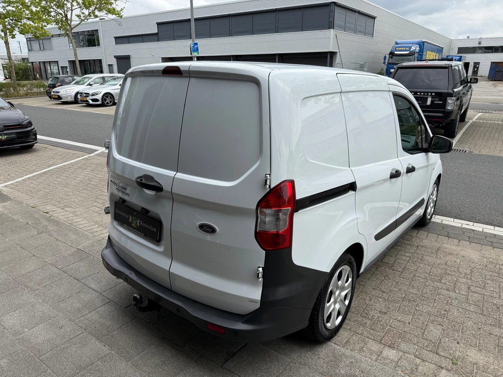 Ford Transit Courier – foto 10