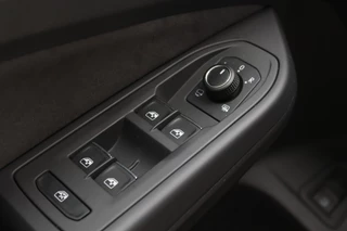 Volkswagen Golf – thumbnail 33