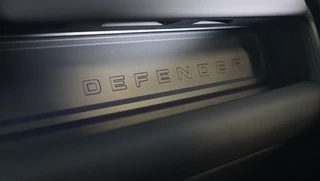 Land Rover Defender – thumbnail 52
