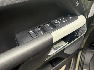 Land Rover Defender – thumbnail 54