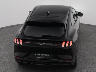 Ford Mustang Mach-E – thumbnail 12