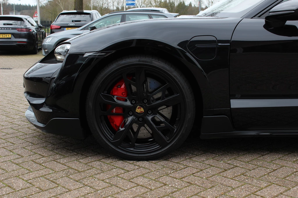 Porsche Taycan – foto 18