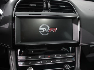 Jaguar F-PACE – thumbnail 22