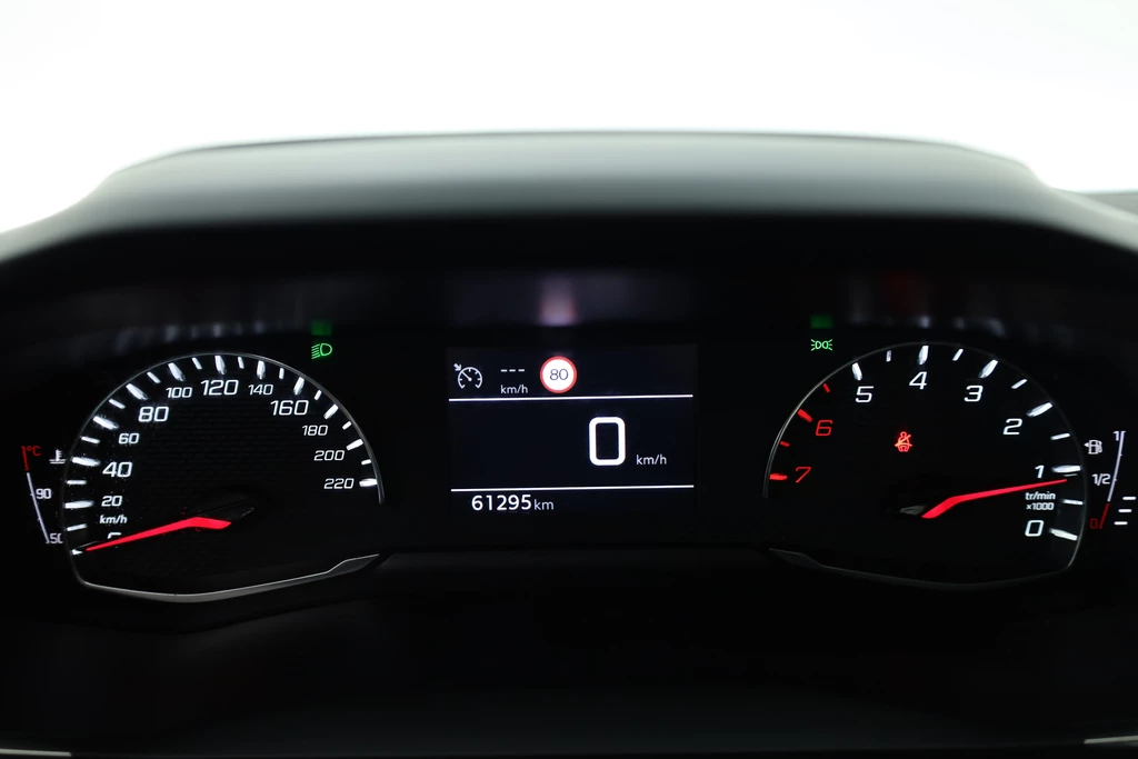 Peugeot 208 – foto 13