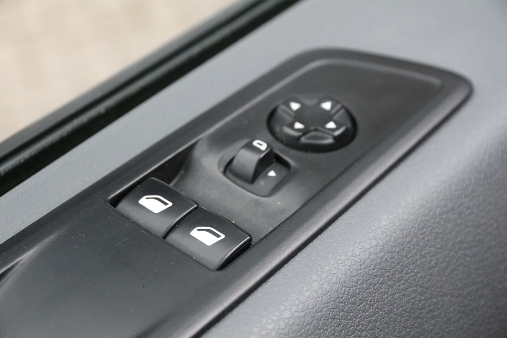 Opel Vivaro – foto 19