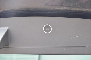 Tesla Model X – thumbnail 33