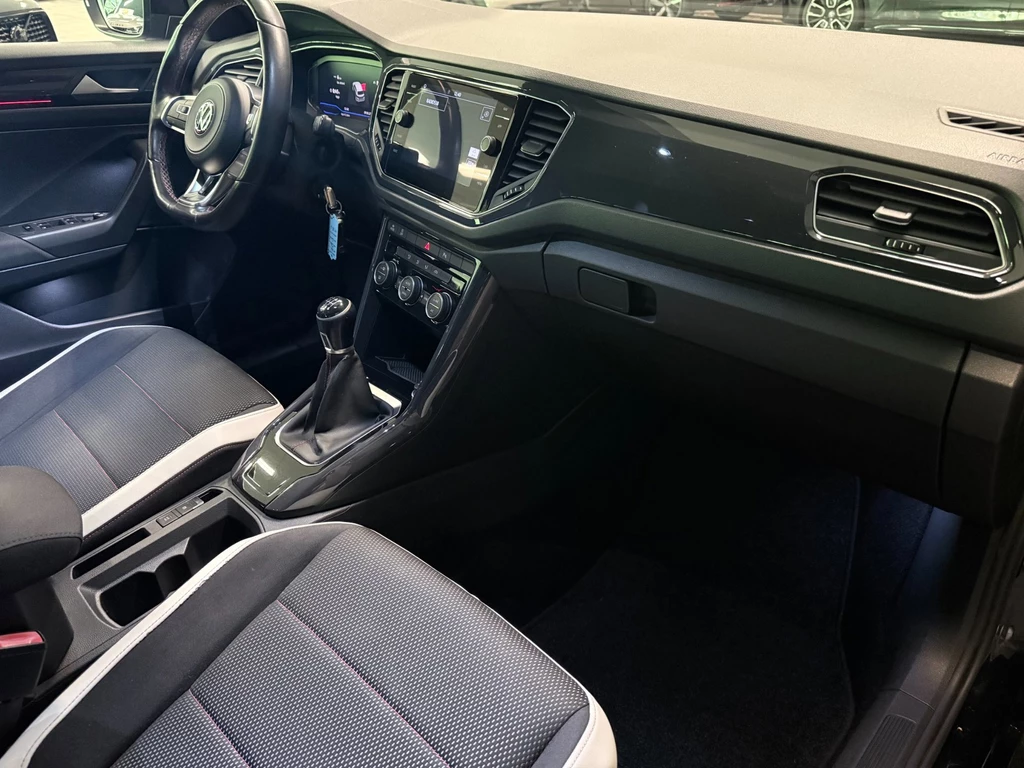 Volkswagen T-Roc – foto 14