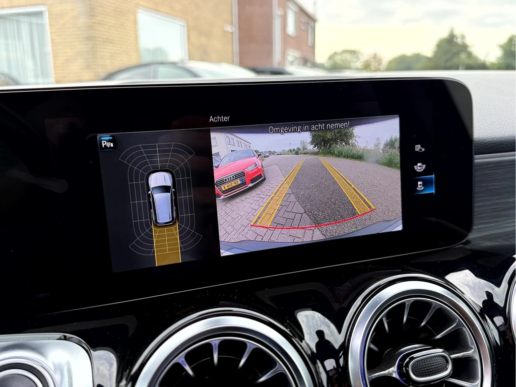 Mercedes-Benz EQB – foto 12