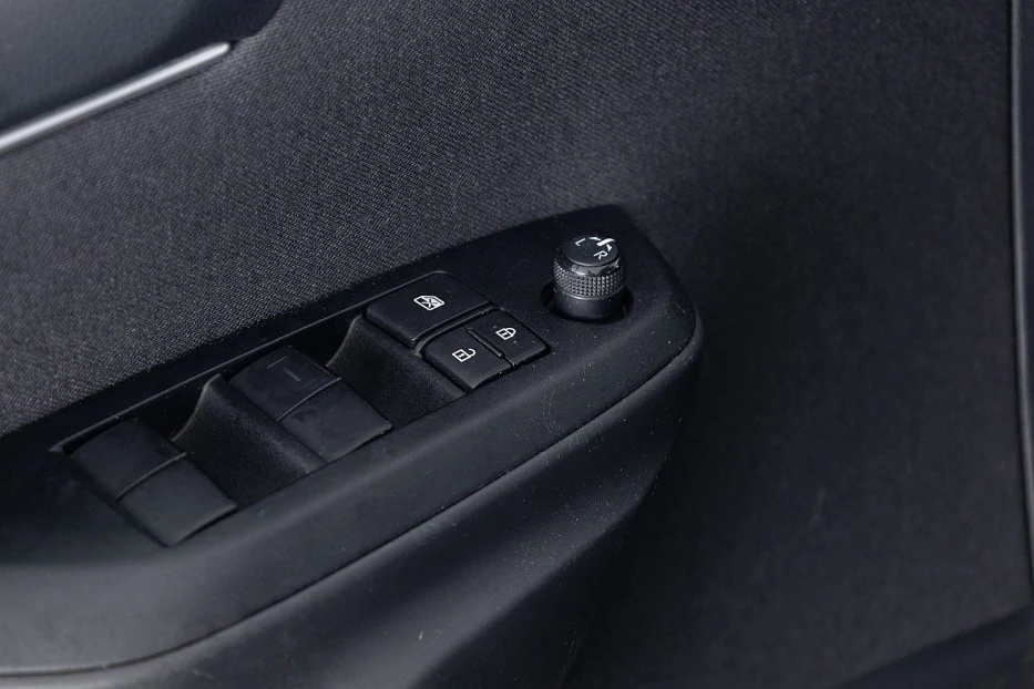 Toyota Yaris – foto 12