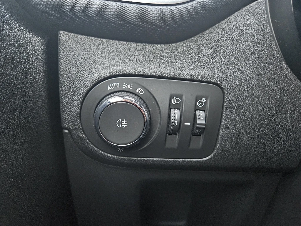 Opel Crossland – foto 23