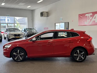 Volvo V40 – thumbnail 2
