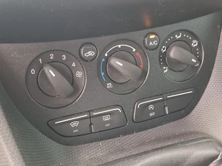 Ford Transit Connect – thumbnail 25