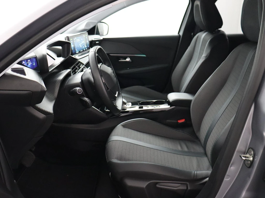 Peugeot e-208 – foto 11