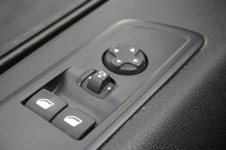 Opel Vivaro – thumbnail 18