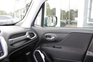 Jeep Renegade – thumbnail 33