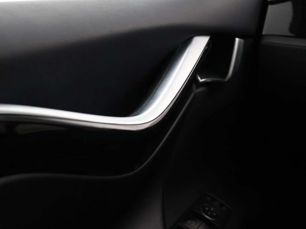 Tesla Model X – foto 79