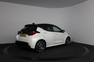 Toyota Yaris – thumbnail 6