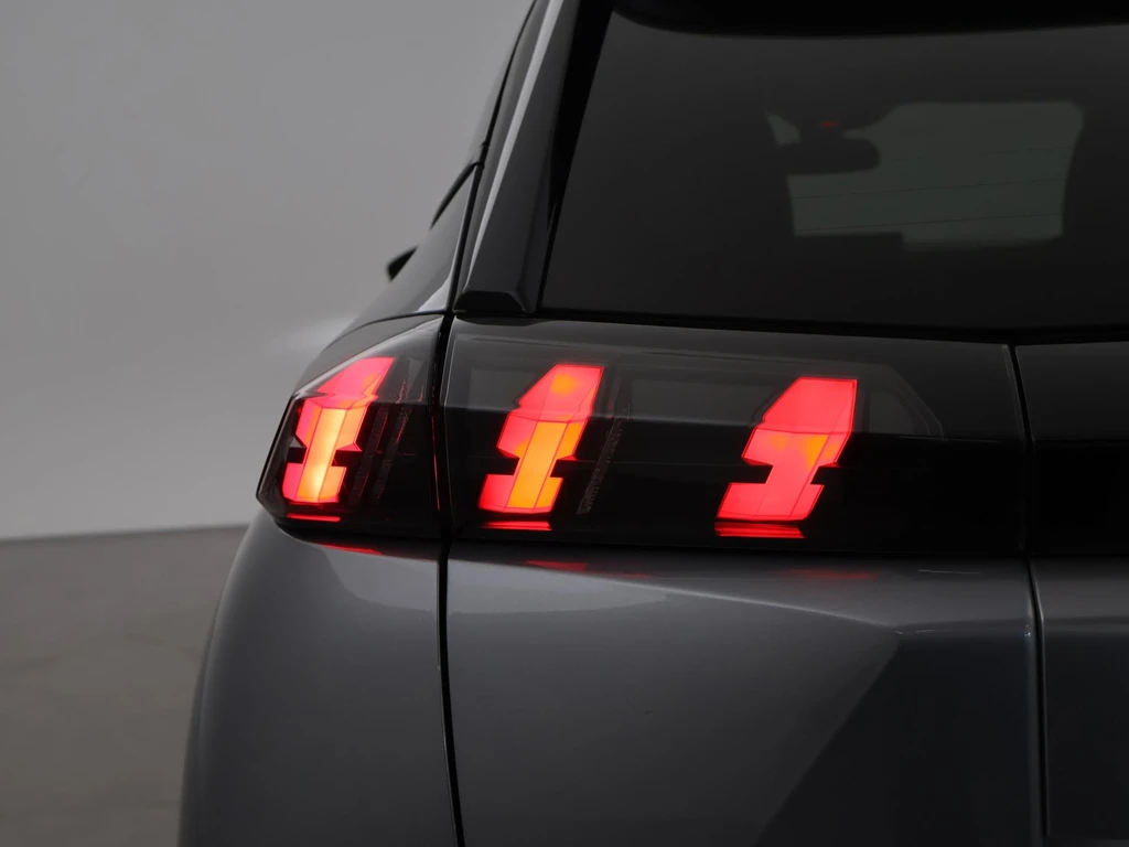 Peugeot e-2008 – foto 18