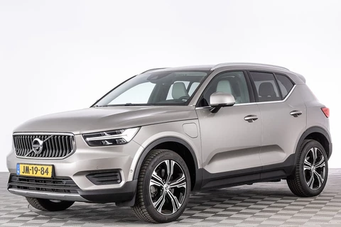 Volvo XC40 1.5 T4 Recharge Inscription | LEDER | Full LED | NAVI | PHEV -HEMELVAART OPEN!-