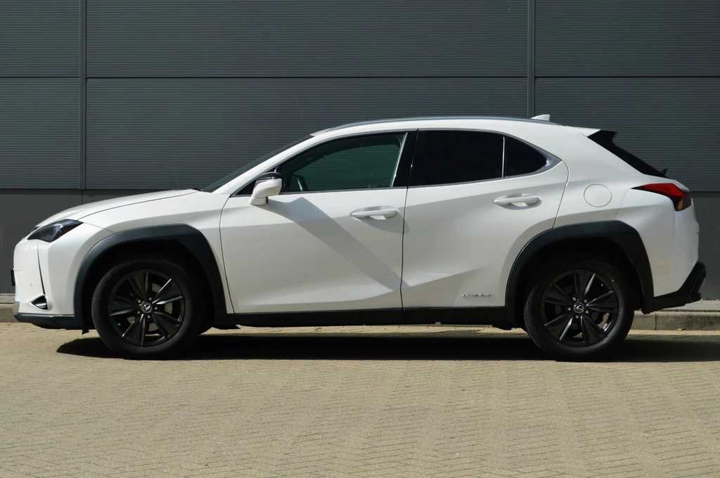Lexus UX – foto 2