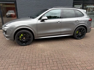 Porsche Cayenne – thumbnail 2