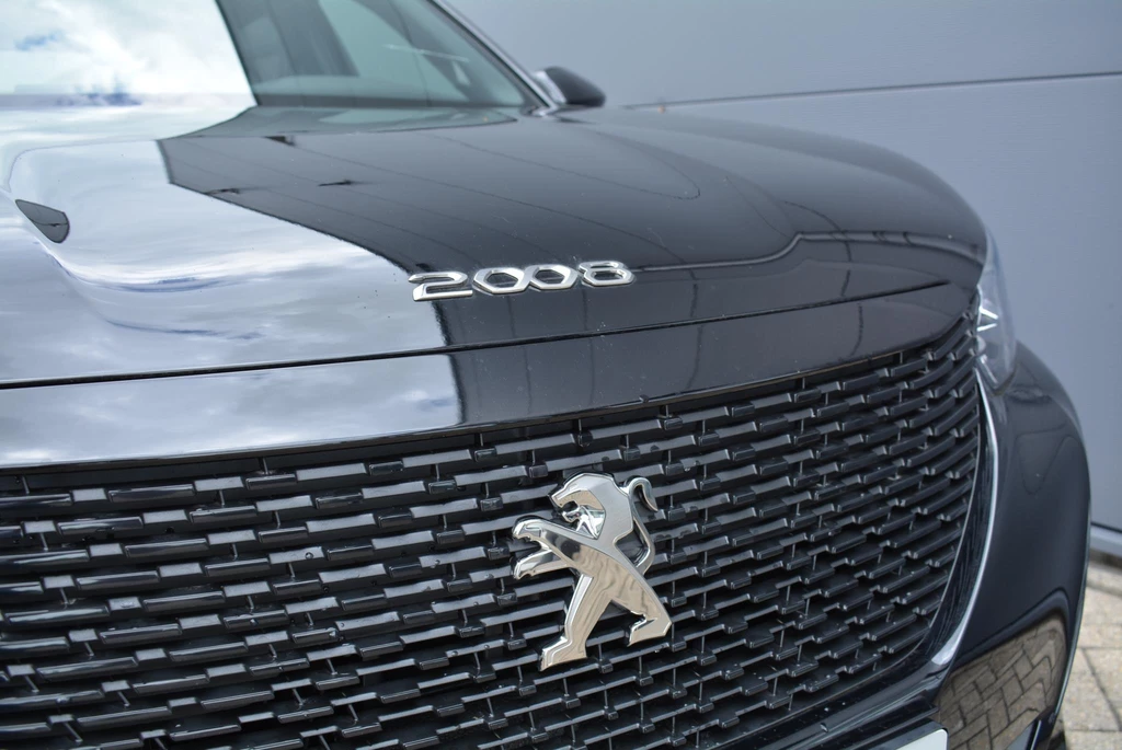 Peugeot e-2008 – foto 9