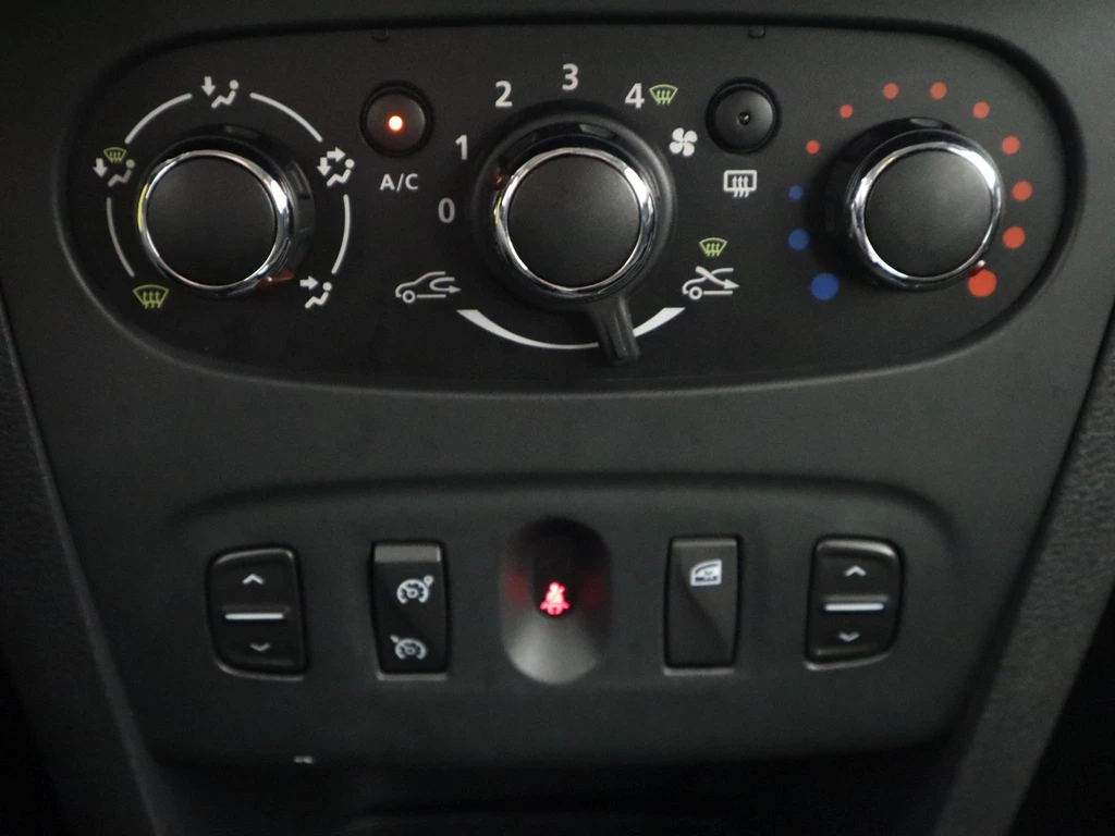 Dacia Logan – foto 24