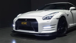 Nissan GT-R – thumbnail 2