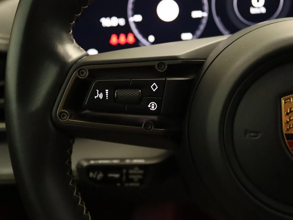 Porsche Taycan – foto 32