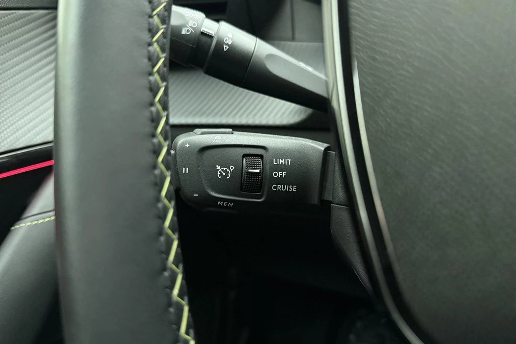 Peugeot 208 – foto 21