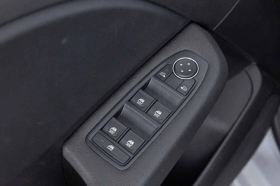 Renault Clio – foto 16