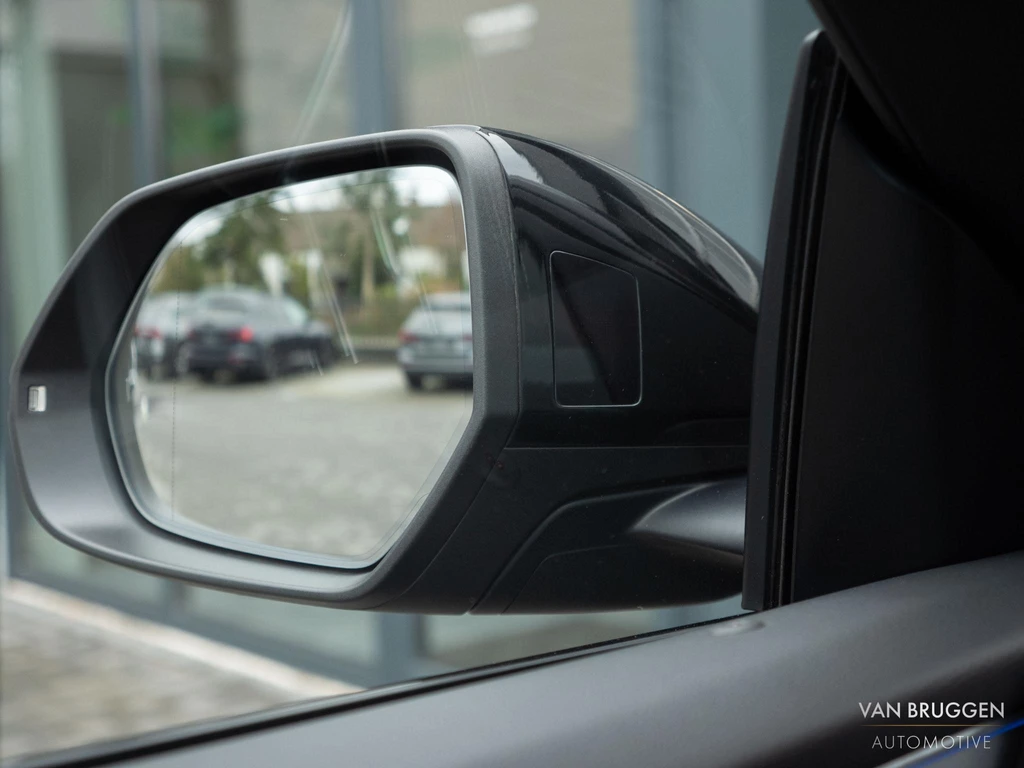 Audi Q8 – foto 33