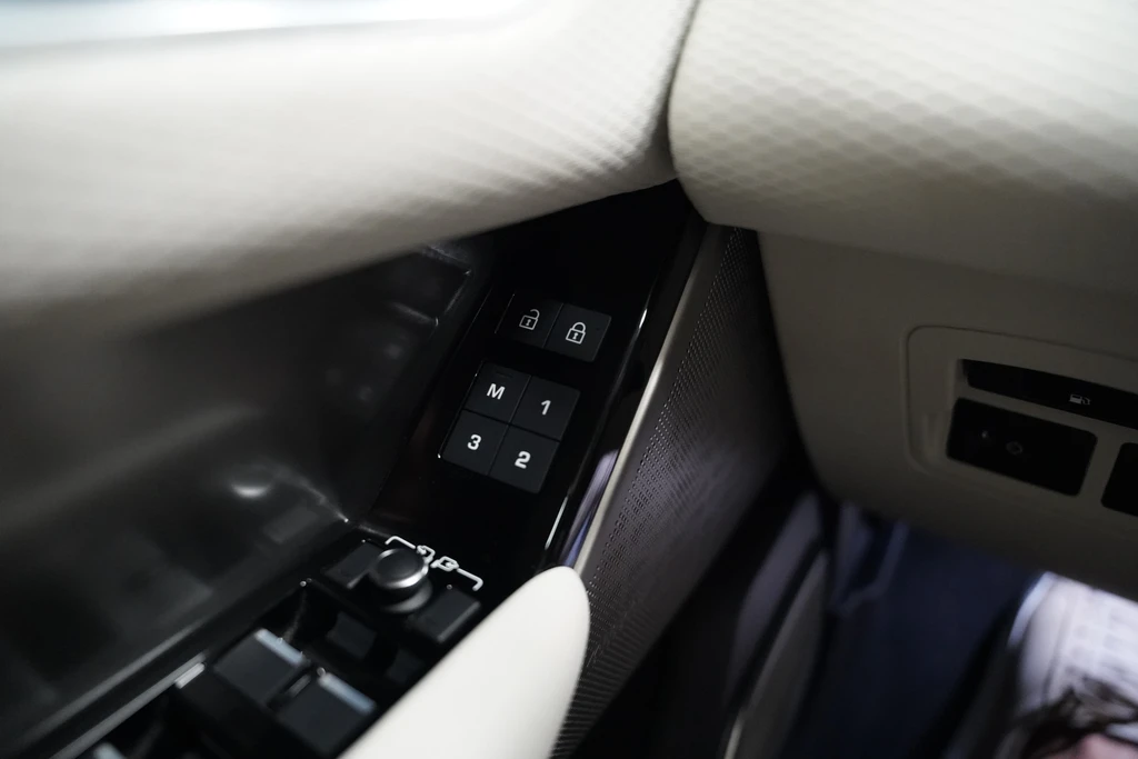 Land Rover Range Rover Velar – foto 9