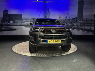 Toyota Hilux – thumbnail 18