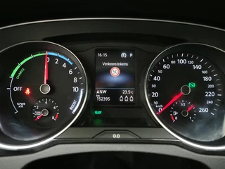 Volkswagen Passat – thumbnail 24