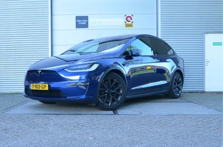 Tesla Model X – thumbnail 1