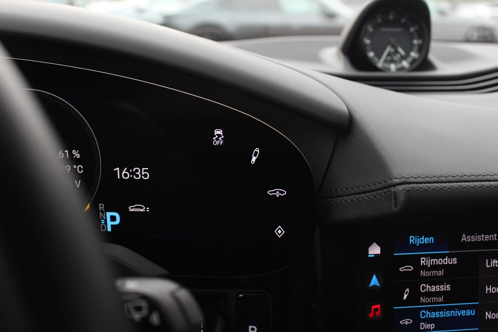 Porsche Taycan – foto 32
