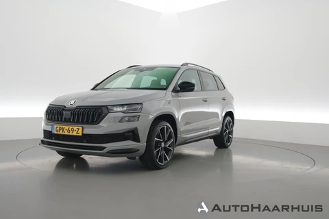 Škoda Karoq 1.5 TSI ACT Sportline | Leder | Elek. Trekhaak | Standkachel | 19'' | Camera | 4x Stoel- Stuurverw. | Apple CarPlay | Digi. Cockpit
