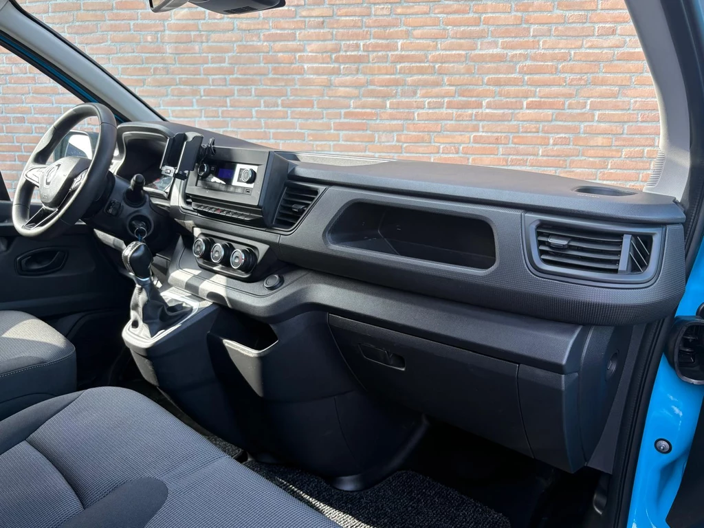 Renault Trafic – foto 25