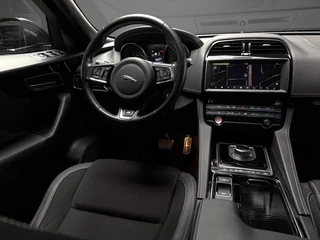 Jaguar F-PACE – thumbnail 7