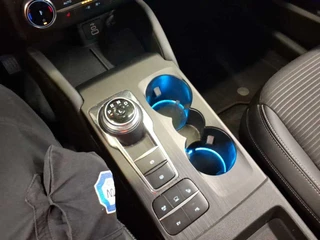 Ford Kuga – thumbnail 16
