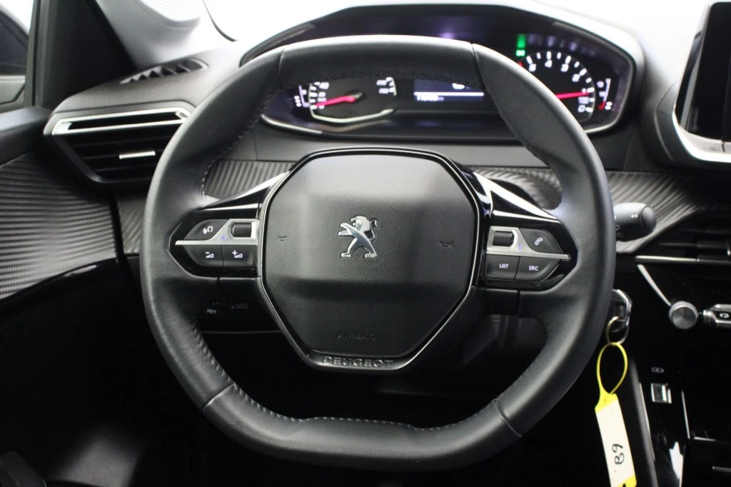 Peugeot 208 – foto 17