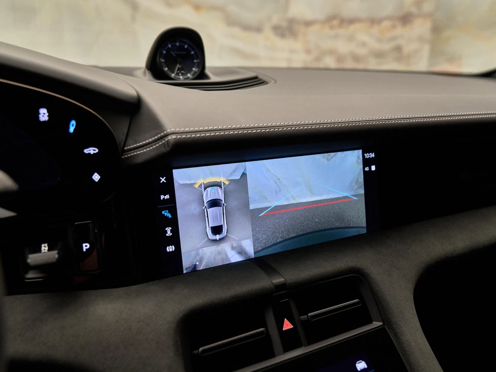 Porsche Taycan – foto 18