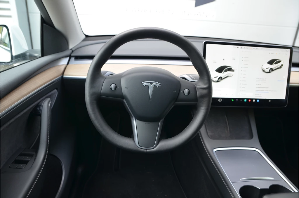 Tesla Model Y – foto 14