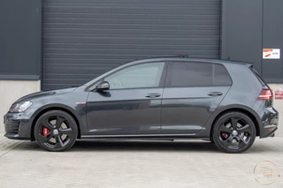 Volkswagen Golf – thumbnail 4