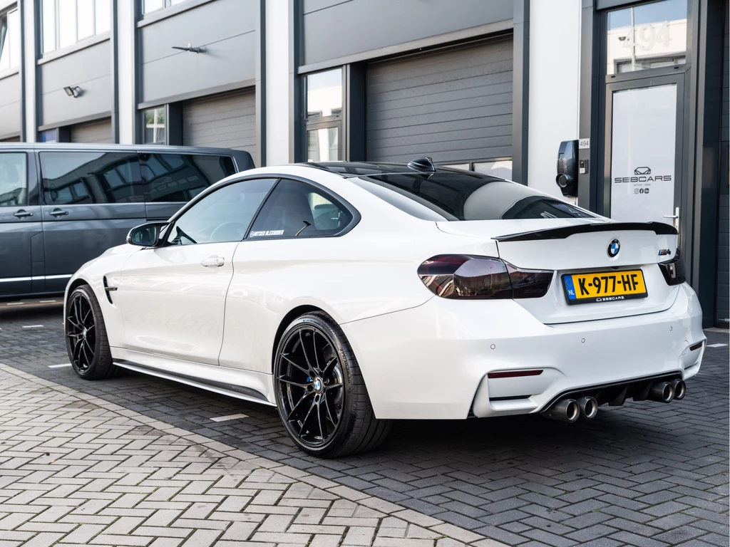 BMW M4 – foto 5