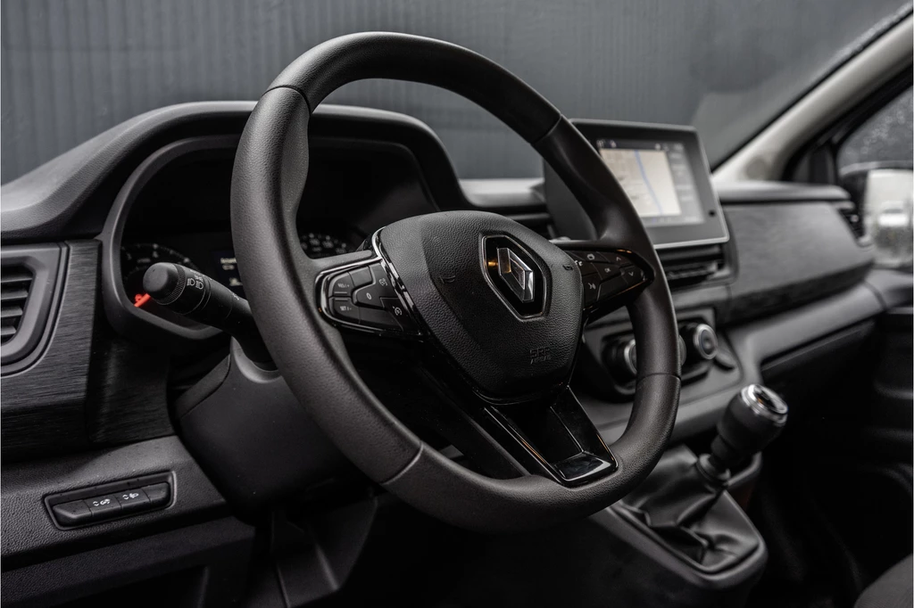 Renault Trafic – foto 12