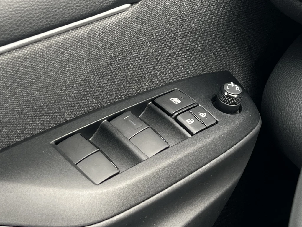 Toyota Yaris – foto 14